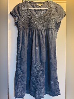 Women’s Max Studio Blue Embroidered Tunic Dress size small